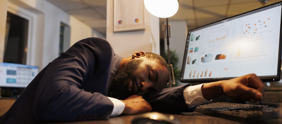Casi 8 de cada 10 personas trabajadoras en Panamá experimentan el síndrome de burnout