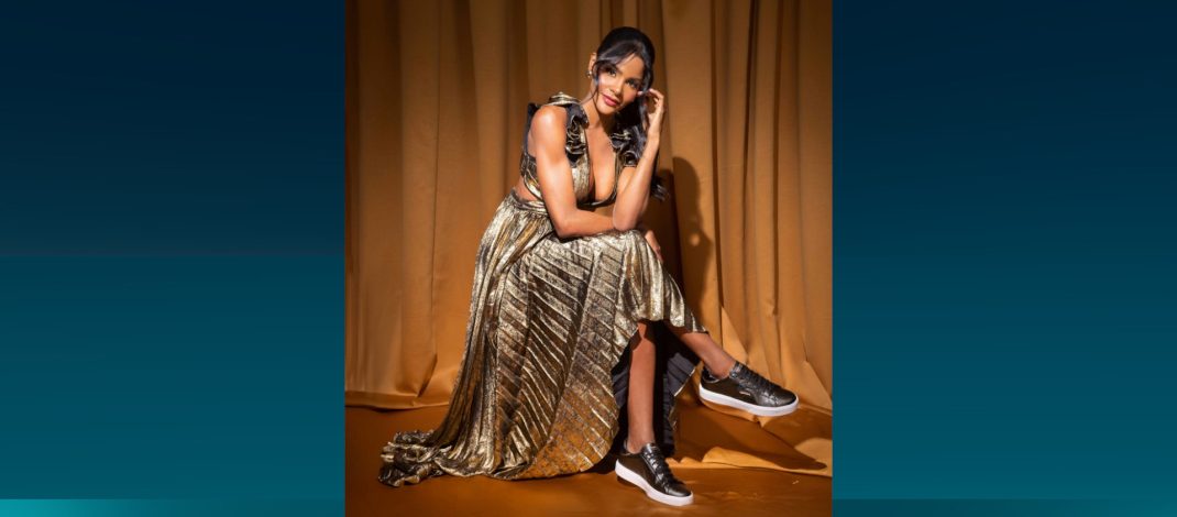 Skechers celebra la temporada de fiestas con estilo y comodidad