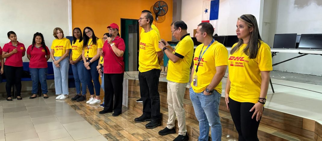 DHL apoya el acceso digital de niños en Panamá