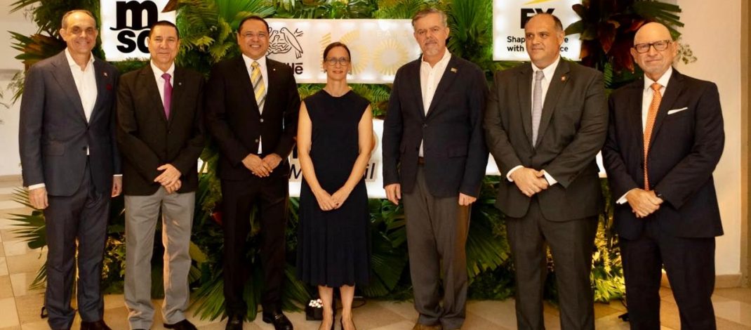 Noche Suiza-Panel Potencial Logístico de Panamá