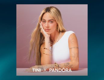 PANDORA PRESENTA ESSENCE OF SUMMER, UNA CELEBRACIÓN DE LA TRANSFORMACIÓN Y LA BELLEZA NATURAL PROTAGONIZADA POR TINI